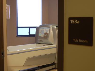 Bath facilities in Richmond Lions Manor Bridgeport