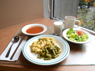 tray of food